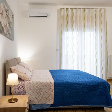 B&B Benvenuti Al Centro Caserta Eksteriør bilde