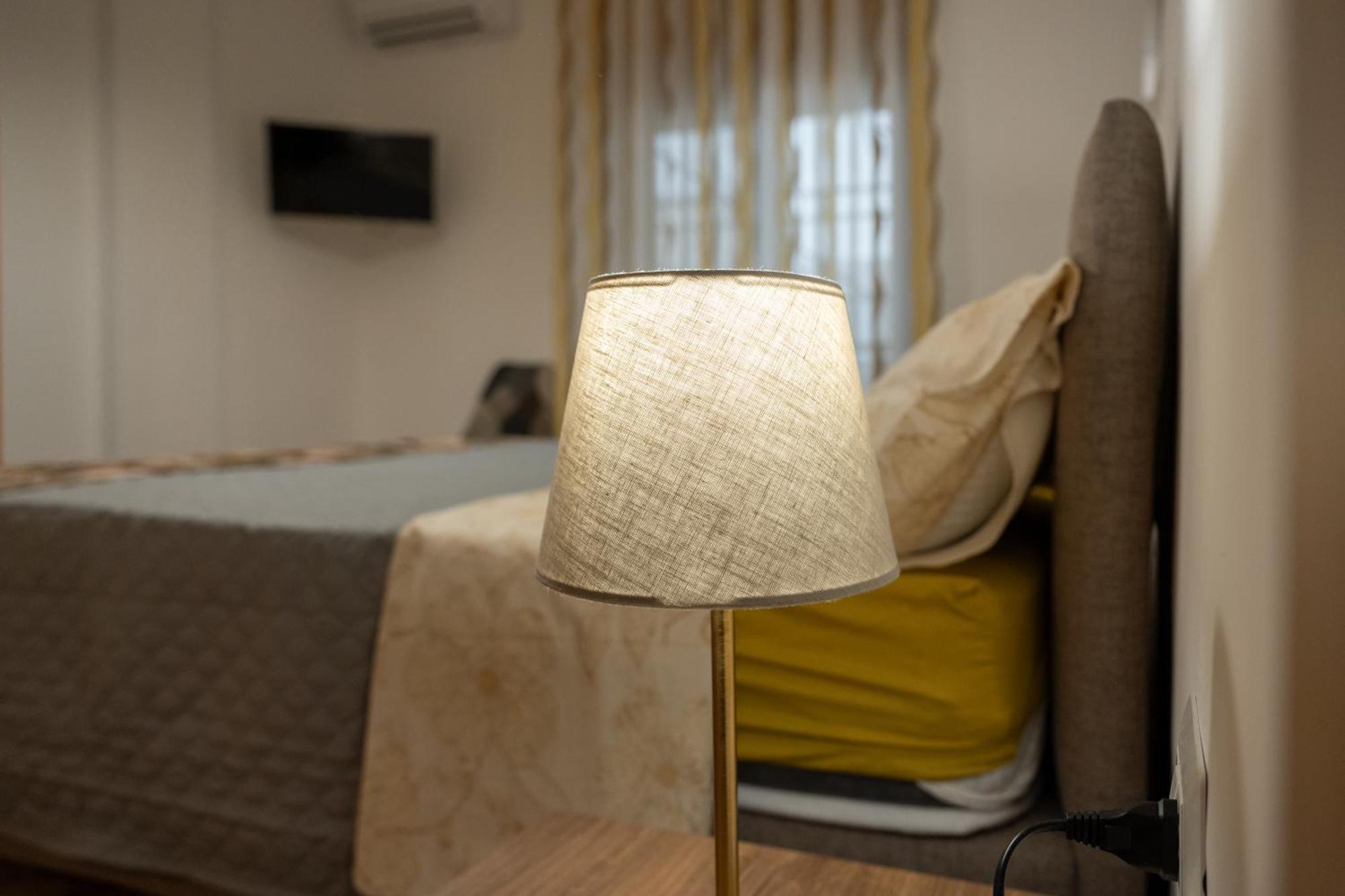 B&B Benvenuti Al Centro Caserta Eksteriør bilde